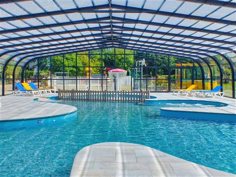 Piscine Couverte du Camping les Goelands à Carnac